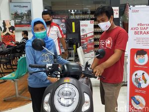 Pasutri di Banyuwangi Beli Motor Pakai Uang Koin Setelah 2 Tahun Nabung