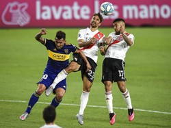 Ada Seruan Patahkan Kaki Lawan Saat Boca Juniors Vs River Plate