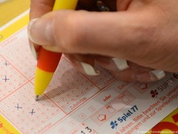 Lotre Laku Keras di China di Tengah Ekonomi yang Masih Goyah