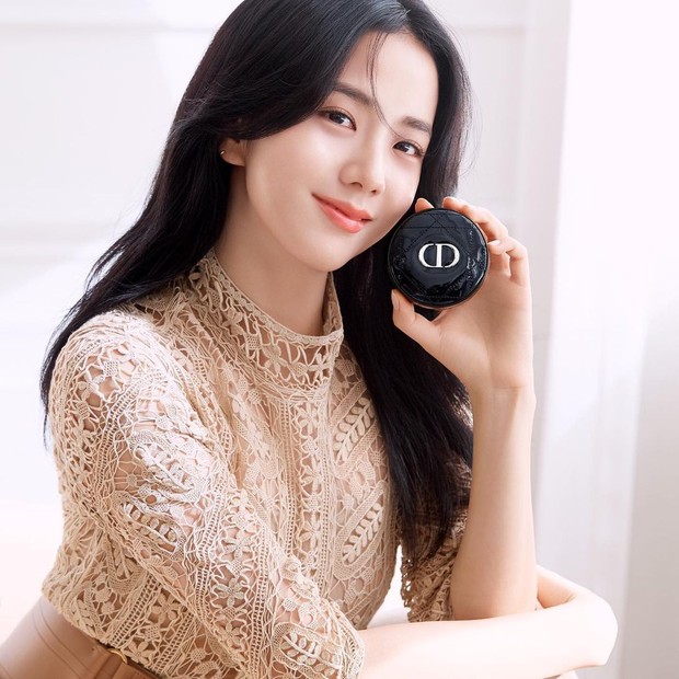 Seluruh Member BLACKPINK Menjadi BA Lini Kosmetik Mewah, Apa Saja?