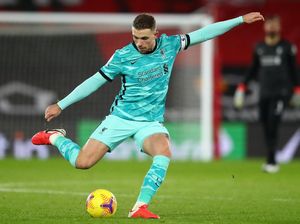 Ada Phillips dan Williams, Kok Henderson Jadi Bek Tengah Liverpool?