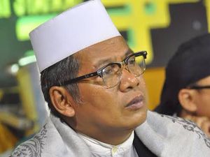 KH Ainul Yakin: Kapolri Mendatang Harus Mampu Jadi Pengayom Kebinekaan KH Ainul Yakin: Kapolri Mendatang Harus Mampu Jadi Pengayom Kebinekaan