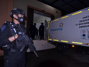 Vaksin COVID-19 Sinovac Didistribusikan ke Berbagai Daerah