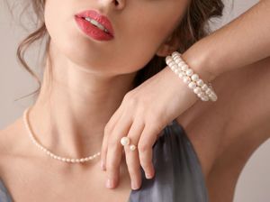 Sempurnakan Penampilan, Intip 5 Tren Perhiasan 2021 Ini!