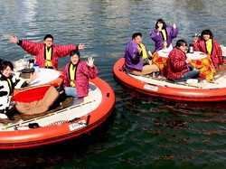Piknik Sambil Mengapung di Sungai Bisa Dilakukan di Jepang