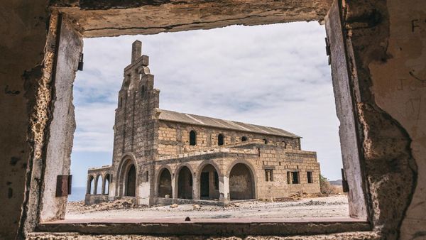 Foto: Kota Hantu Tempat Karantina Penderita Kusta di Spanyol