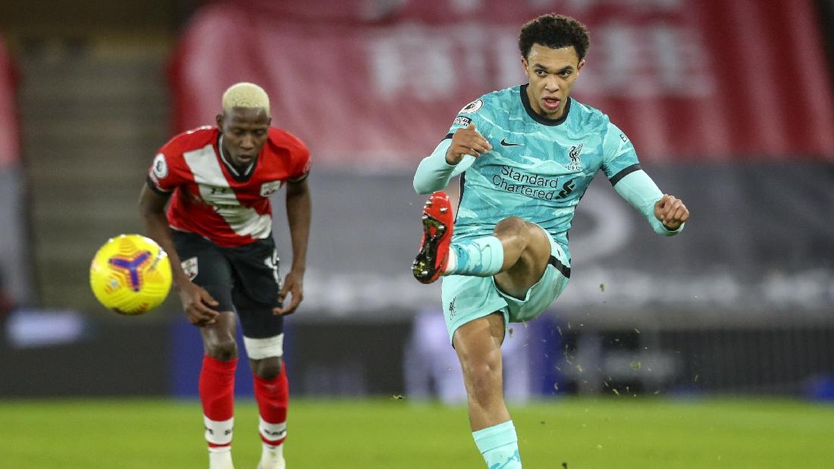 Trent Alexander-Arnold tampil buruk saat Liverpool keok lawan Southampton. (Foto: AP/Noami Baker)