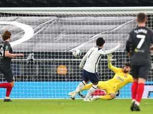 Piala Liga Inggris: Tottenham ke Final Usai Kalahkan Brentford 2-0