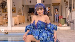 Eva Belisima Pamer Foto Seksi, Netizen Bahas soal Agama
