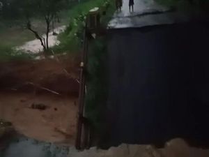 Jembatan di Kasembon Malang Ambrol Tergerus Hujan, 7.450 Warga Terisolir