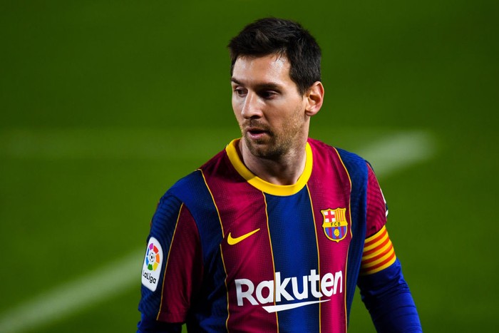 BARCELONA, SPAIN - DECEMBER 13: Lionel Messi of FC Barcelona looks on during the La Liga Santader match between FC Barcelona and Levante UD at Camp Nou on December 13, 2020 in Barcelona, Spain. (Photo by David Ramos/Getty Images)