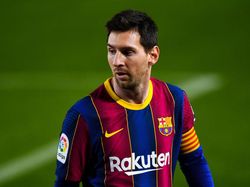 Barcelona Bikin Kesalahan Besar Tak Jual Messi Awal Musim Ini