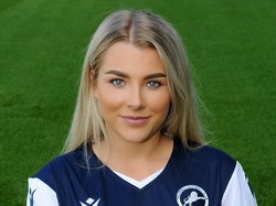 Dipecat karena Video Kontroversial, Pesepakbola Beralih Jual Konten Seksi