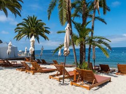 Kasus COVID-19 Naik, Luhut Colek Wagub Bali