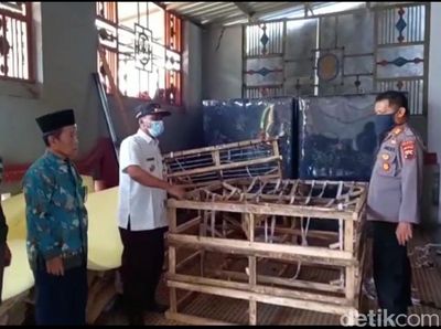 Polisi Sambangi Produsen Spring Bed Abal di Tegal