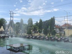 Naik Pangkat, 121 Anggota Polresta Banyuwangi Disiram Water Canon