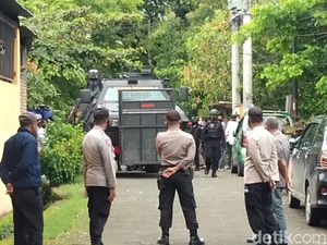 2 Jenazah Anggota JAD di Makassar Diautopsi di RS Bhayangkara Polda 2 Jenazah Anggota JAD di Makassar Diautopsi di RS Bhayangkara Polda