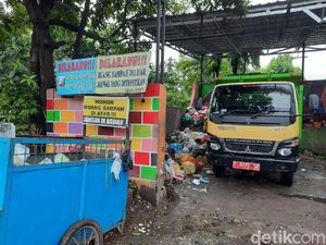 Truk Sampah Pemkab Jember Beroperasi Lagi Pakai Dana Patungan Buat Beli BBM