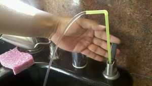 10 Cara Kocak Orang Perbaiki Barang yang Rusak