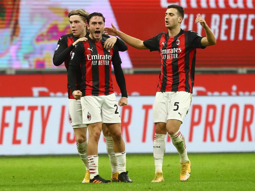 Calabria, Gelandang Dadakan Solusi Krisis Lini Tengah Milan Calabria, Gelandang Dadakan Solusi Krisis Lini Tengah Milan