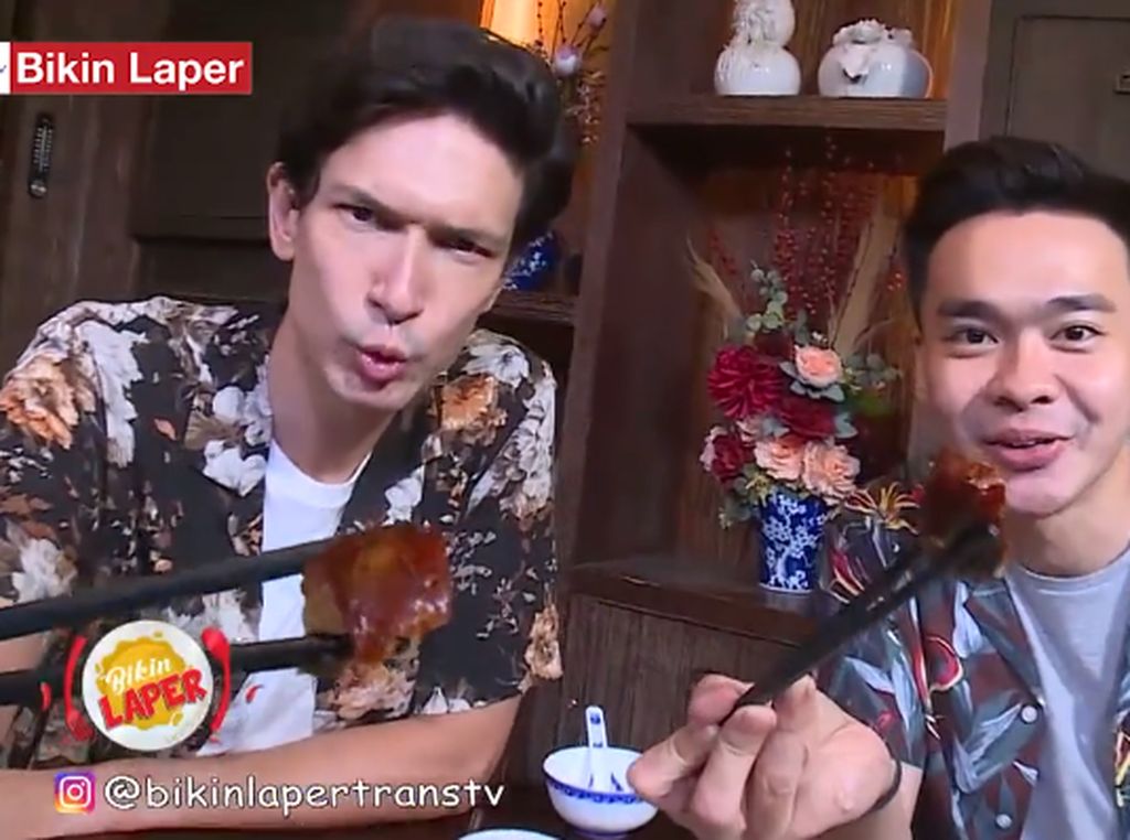 Bikin Laper! Ditendang Enaknya Bebek Panggang Truffle dengan Saus Madu Bikin Laper! Ditendang Enaknya Bebek Panggang Truffle dengan Saus Madu