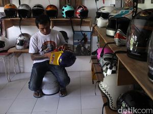 Geliat Produksi Helm Kustom di Yogyakarta Geliat Produksi Helm Kustom di Yogyakarta