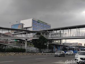 JPO Matraman Berkarat, Ini Solusi dari Koalisi Pejalan Kaki