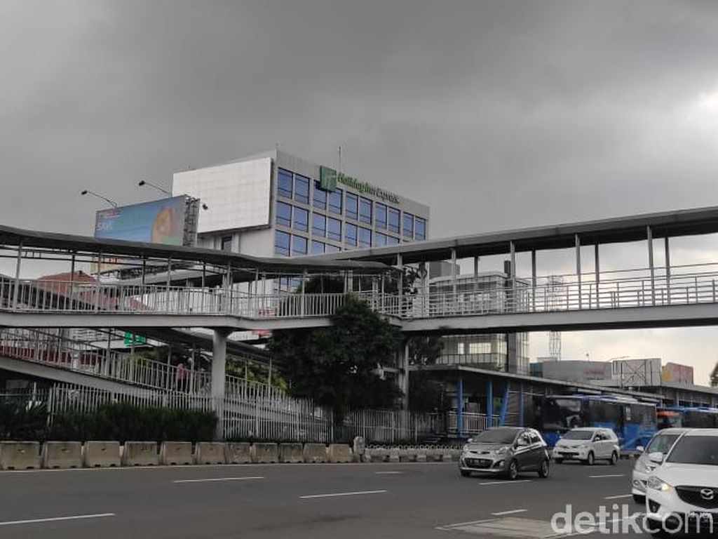 JPO Matraman Berkarat, Ini Solusi dari Koalisi Pejalan Kaki JPO Matraman Berkarat, Ini Solusi dari Koalisi Pejalan Kaki