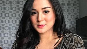 Juwita Bahar dan 7 Selebriti Indonesia yang Diet Tidak Makan Nasi
