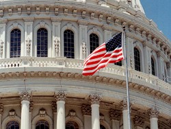 Pria Ancam Ledakkan Bom Dekat Gedung Capitol AS Serahkan Diri