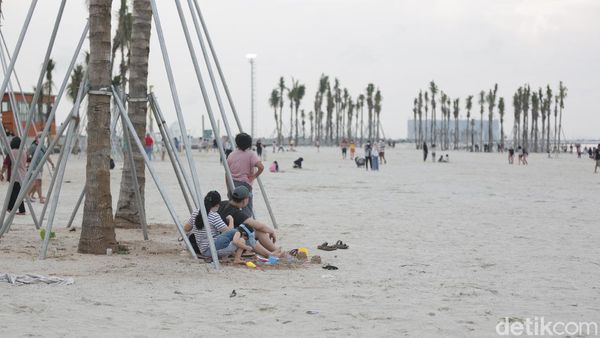 Potret Pantai Pasir Putih PIK2 Ala Miami