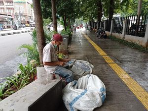Beda Pihak Risma dan Kubu Anies soal Isu Tunawisma di Tengah Ibu Kota