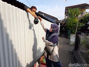 Penampakan Rumah yang Lockdown Pakai Pagar Seng Gegara Takut Corona
