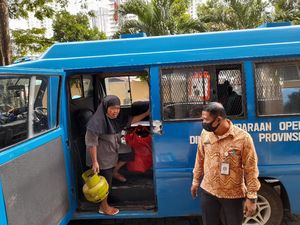 Emak-emak Bawa Gas Melon Ngegas Saat Kena Razia Petugas: Orang Saya Jualan!