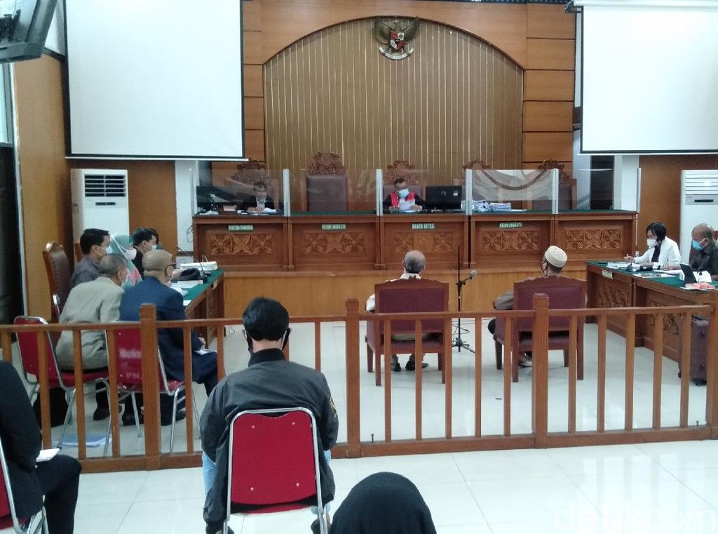 Tim Polda Metro Cecar Saksi HRS soal Polisi Amankan Acara Maulid Tim Polda Metro Cecar Saksi HRS soal Polisi Amankan Acara Maulid