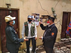 Tinjau Lokasi Bencana Puting Beliung di Cirebon, Wagub Jabar Beri Bantuan