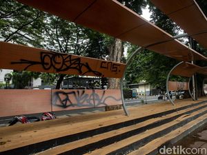Belum Lama Direvitalisasi, Kondisi Trotoar di Tepi KBB Bikin Miris Belum Lama Direvitalisasi, Kondisi Trotoar di Tepi KBB Bikin Miris