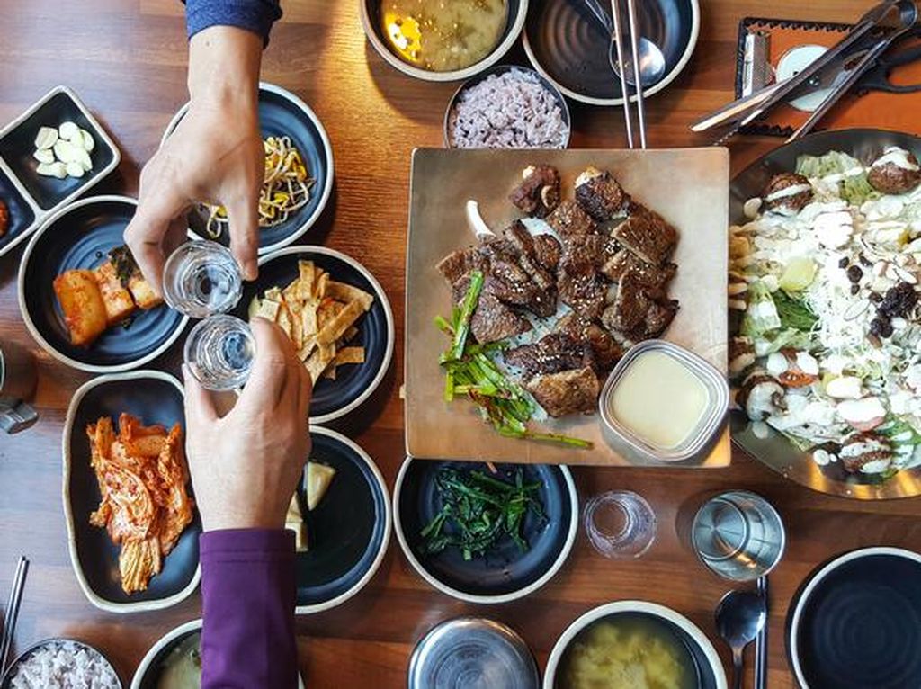 7 Hal yang Sebaiknya Tak Dilakukan di Restoran Korea