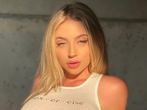 Foto: Selebgram yang Dipecat dari Keluarga gara-gara Jual Foto Sensual Foto: Selebgram yang Dipecat dari Keluarga gara-gara Jual Foto Sensual