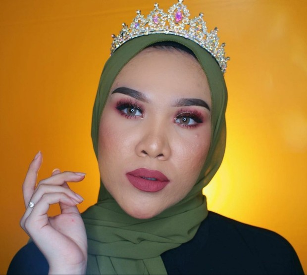 Beauty influencer @crvhons mengajak followers nya untuk selalu percaya diri/Foto: Instagram/crvhons skin positivity