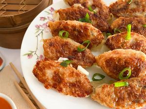 Beragam Gyoza Jepang yang Enak Bisa Dicicipi di Sini Beragam Gyoza Jepang yang Enak Bisa Dicicipi di Sini