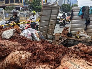Anggota DPRD Pun Keluhkan Galian di DKI: Perlu Buat Manhole Anggota DPRD Pun Keluhkan Galian di DKI: Perlu Buat Manhole