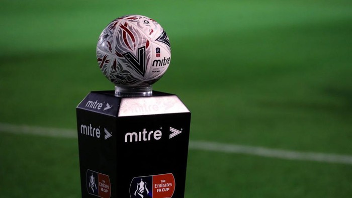 SOLIHULL, ENGLAND - DECEMBER 02: The  Mitre FA Cup ball sits on the plinth ahead of the FA Cup Second Round match between Solihull Moors and Rotherham United at Damson Park on December 02, 2019 in Solihull, England. (Photo by Catherine Ivill/Getty Images)