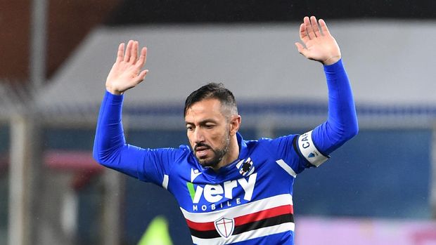 GENOA, ITALY - DECEMBER 23: Fabio Quagliarella of UC Sampdoria during the Serie A match between UC Sampdoria and US Sassuolo at Stadio Luigi Ferraris on December 23, 2020 in Genoa, Italy. (Photo by Paolo Rattini/Getty Images)