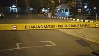 8 Tulisan Nggak Jelas di Tempat Umum Ini Bikin Emosi Mikir Keras Tapi Lucu