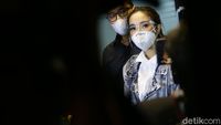 Gisel Diperiksa 10 Jam Usai Mangkir Dipanggilan Pertama
