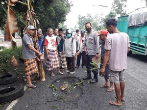 Jalan Berlubang di Jember Renggut 3 Nyawa