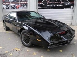 Mobil Super KITT dari Film Knight Rider Milik David Hasselhoff Dilelang