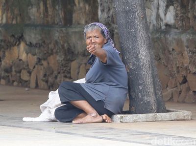 Masih Ada Lho Tunawisma di Sudirman