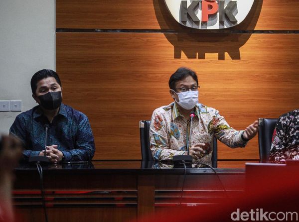 Menkes dan Menteri BUMN di KPK, Ada Apa?